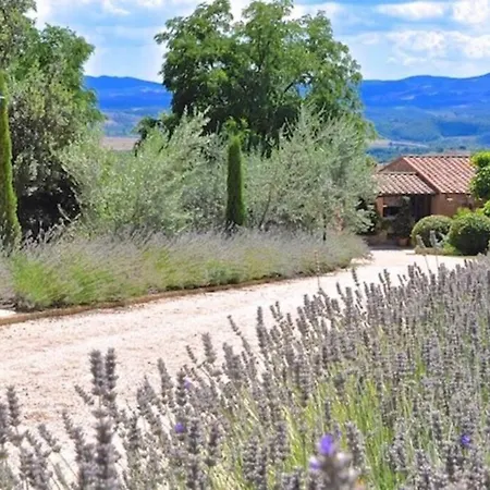 Villa Private Pool Located In Tranquil Countryside In Umbria *