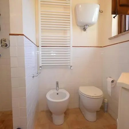 Private Pool Located In Tranquil Countryside In Umbria