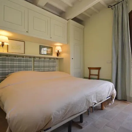 Private Pool Located In Tranquil Countryside In Umbria Villa